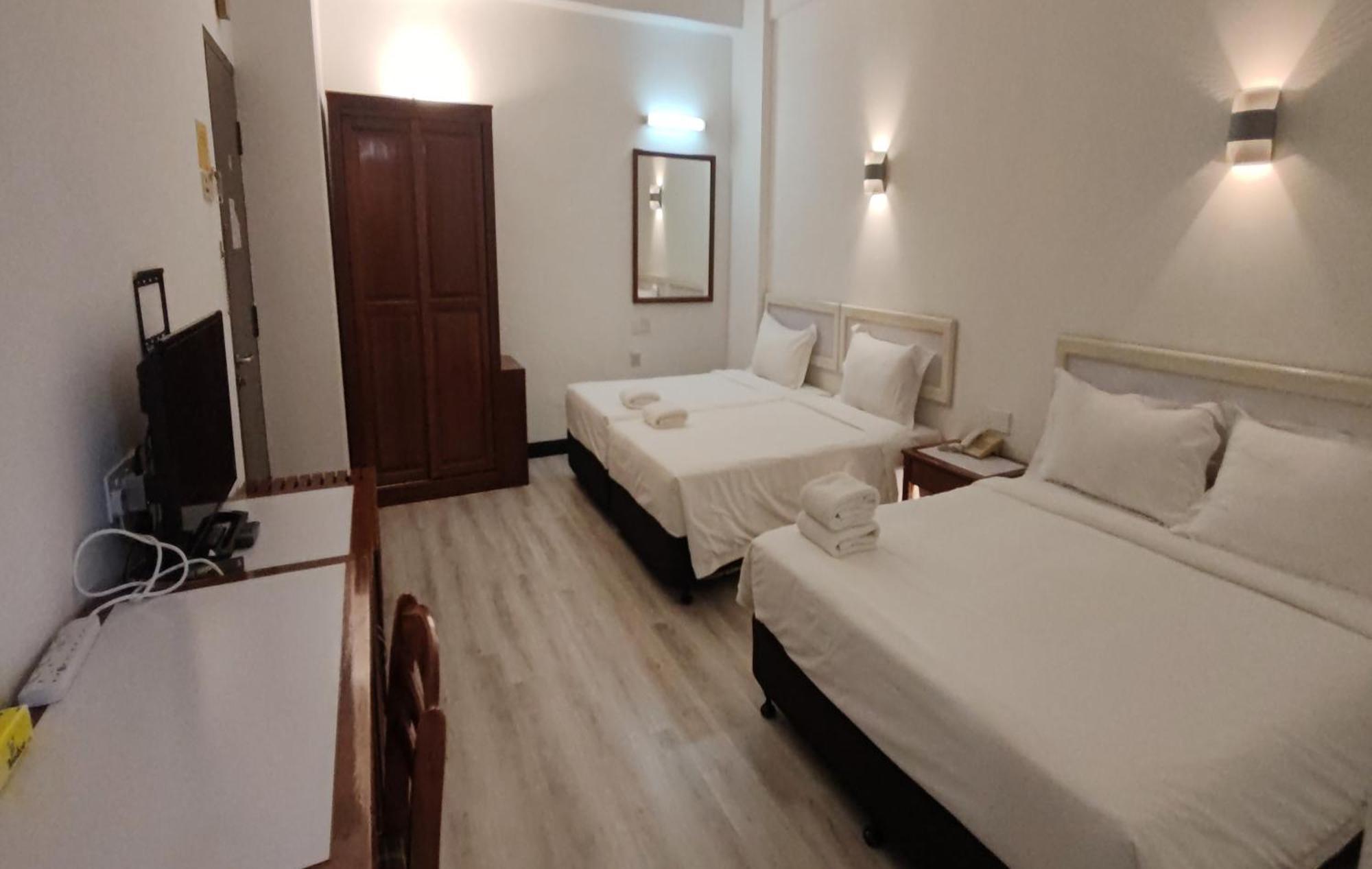 Deluxe Quadruple Room